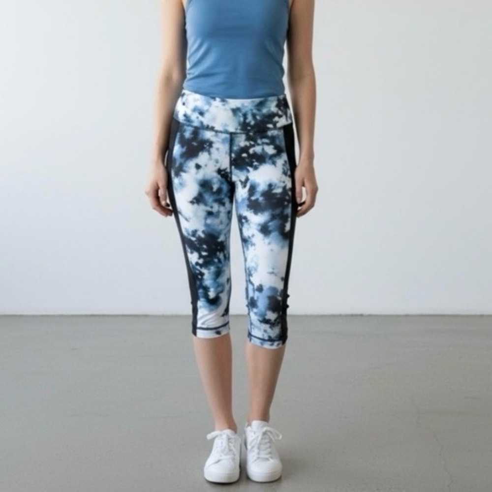 Lululemon Stop at Nothing Tie Dye Crop Leggings Capri Activewear Pants Women's